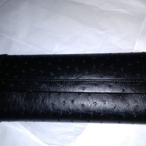 BIJOUX TERNER BLACK OSTRICH EVENING CLUTCH